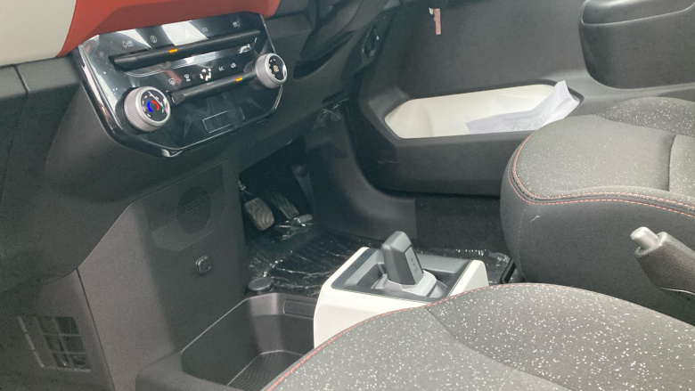 Dacia Spring 27kWh Expression 65 48kW 5dr Auto Electric Hatchback